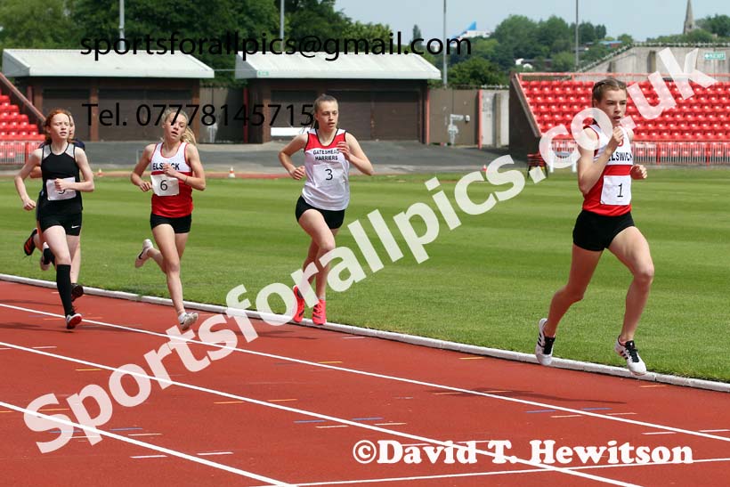 800 metres, 2021 Northumberland, Durham and Cleveland Schools. Photo: David T. Hewitson/Sports for All Pics